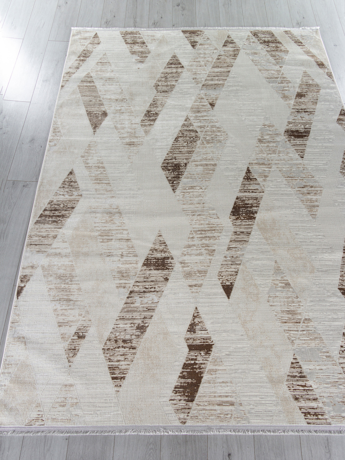 Ковер SHINE / 33162A - CREAM / WHITE